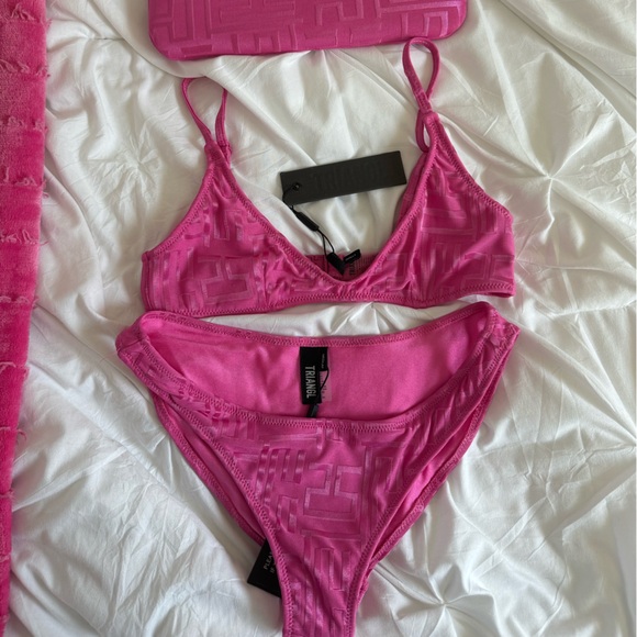 Triangl Bikini set - Picture 4 of 9